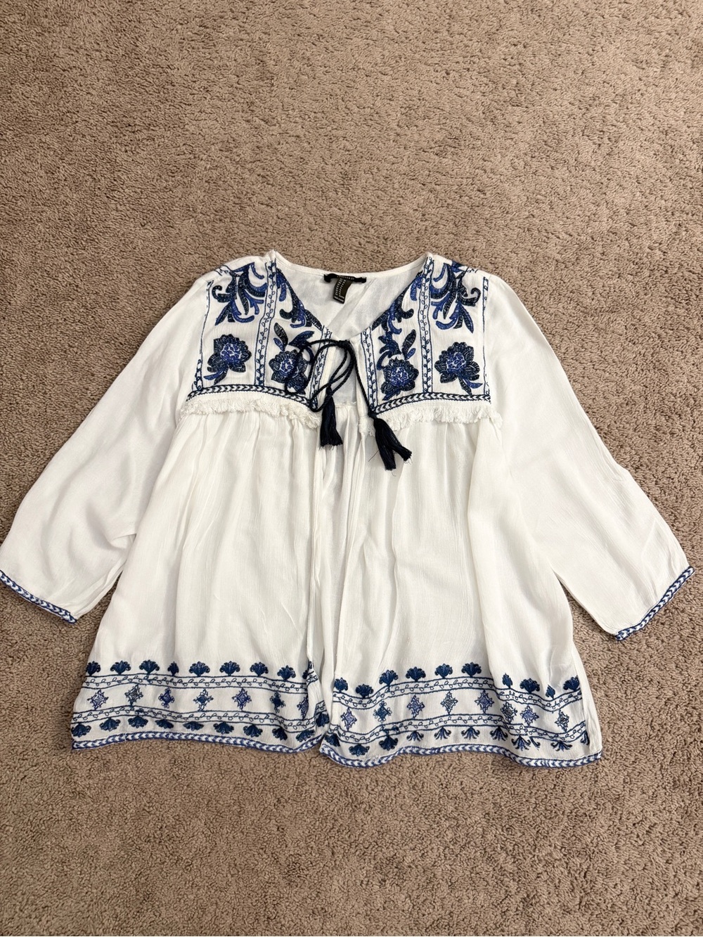 Forever 21 Peasant Blouse Women size Medium Blue Floral Embroidery Boho Shirt
